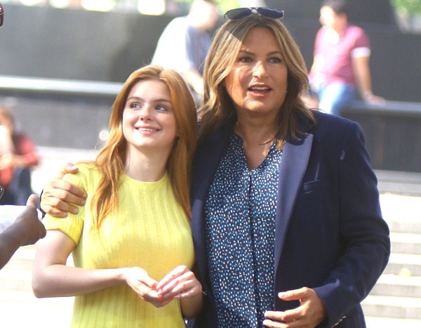 Ariel Winter Books Law Amp Order Svu Season 21 Guest Role